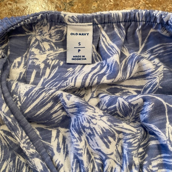 Old Navy spaghetti strap dress with elastic waist. - Picture 8 of 8